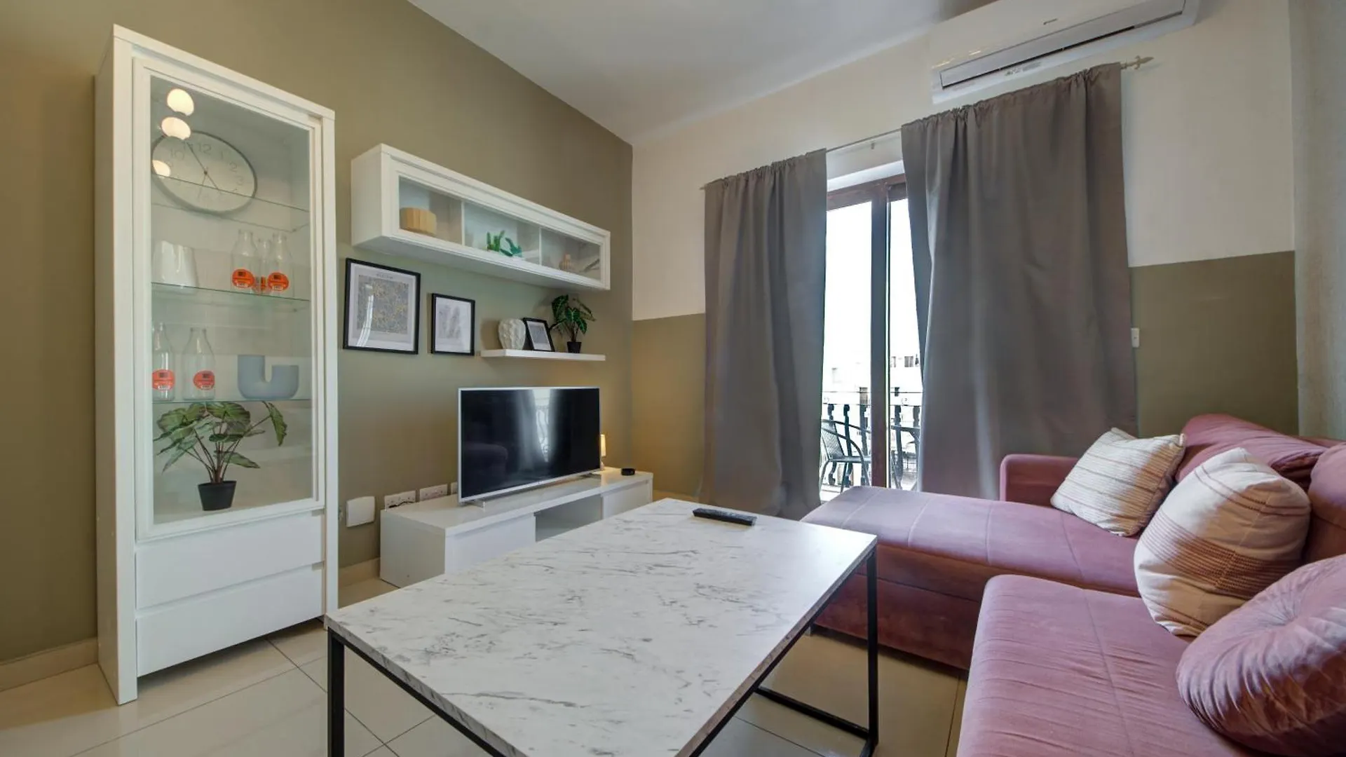 Modern 2Br Apt With Private Balcony In St Julians By 360 Estates Saint Julian's 0*,  Malta